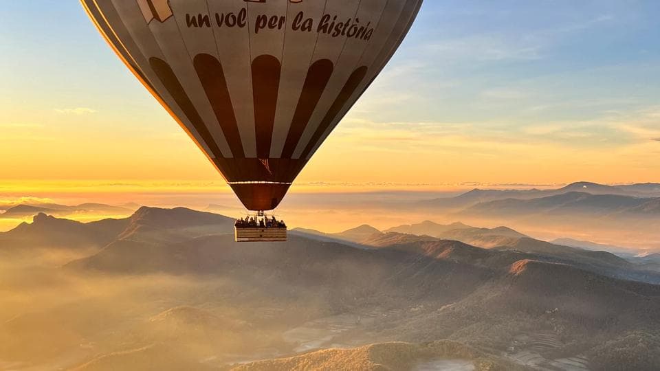 Passeig amb globus aerostàtic ideal per a gaudir de les millors vistes de la Costa Brava en L'Escala
