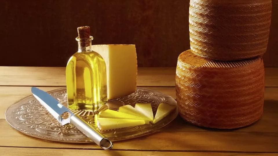 Tast d’olis Mas Auró amb formatges de proximitat en Girona