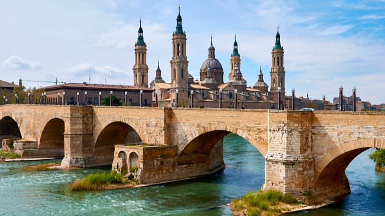 Pont de pierre de Saragosse