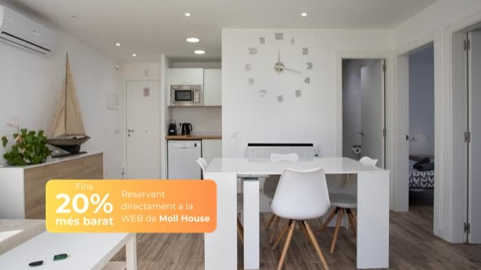 Apartament amb piscina i pàrquing. Baixos amb jardí en Calella de Palafrugell