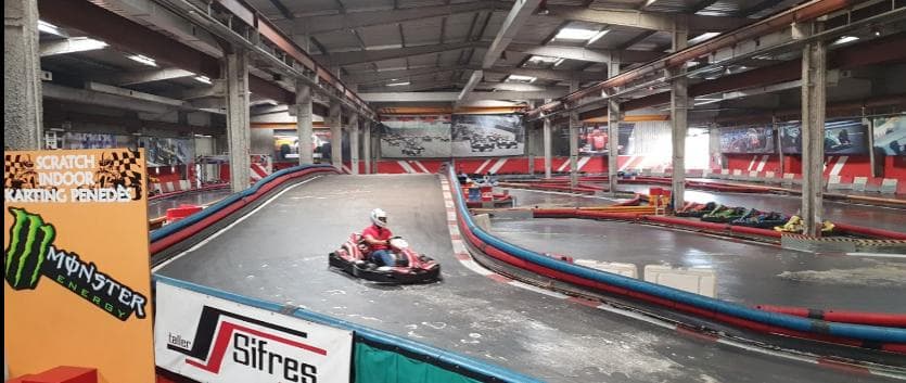 Scratch Indoor Karting Penedès en Vilafranca Del Penedes